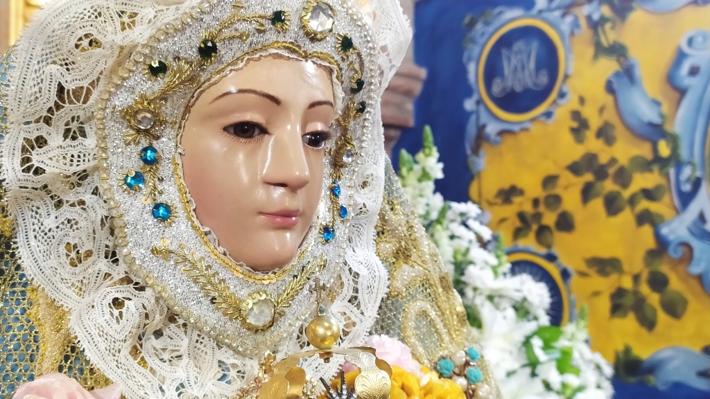 La Iglesia corona canónicamente a la Virgen de Escardiel, advocación mariana de Castilblanco de los Arroyos
